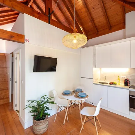 Bmyguest - Almada Loft