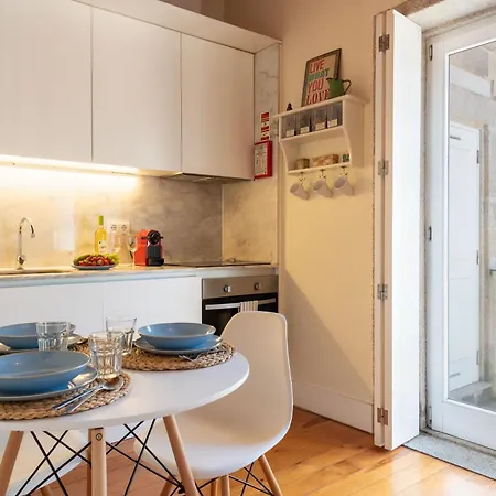 Bmyguest - Almada Loft